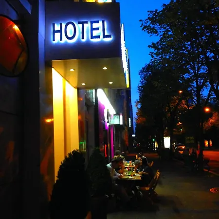De Choisy 2* Paris